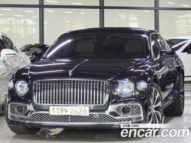 Bentley Flying Spur 2023 — Фото 10/17