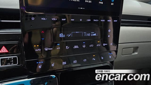 Hyundai Staria 2022 — Фото 18/20