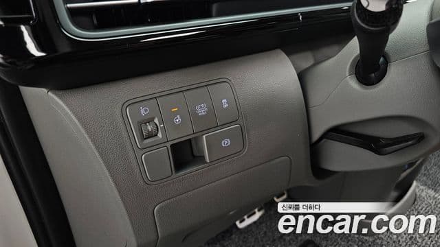 Hyundai Staria 2024 — Фото 18/20