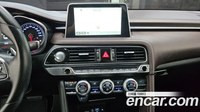 Genesis G70 2019 — Şəkil 14/20