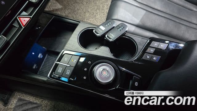 Kia K8 2021 — ფოტო 8/20