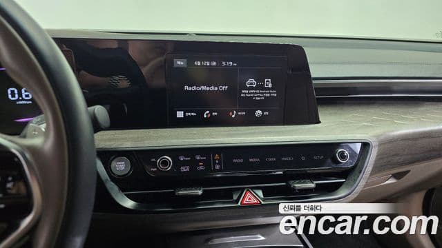 Kia K8 2022 — Şəkil 13/20