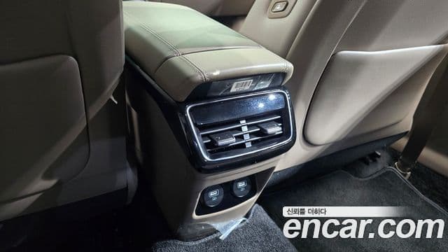 Kia K8 2022 — Şəkil 5/30