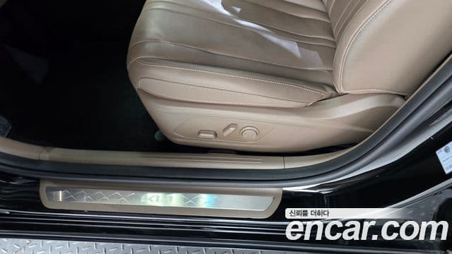Kia K8 2022 — Şəkil 24/30