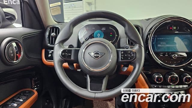 Mini Cooper Countryman 2021 — ფოტო 13/20