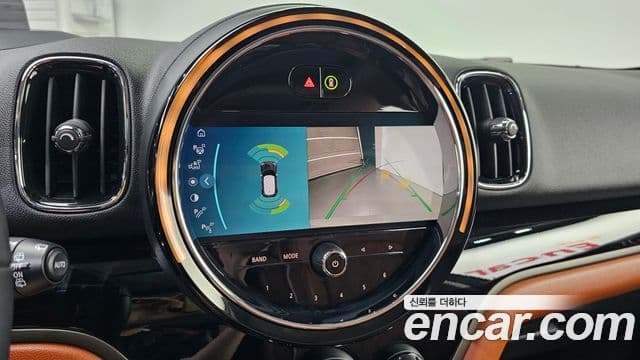 Mini Cooper Countryman 2021 — ფოტო 15/20