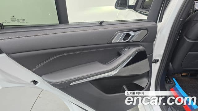 BMW X5 2024 — Photo 17/35