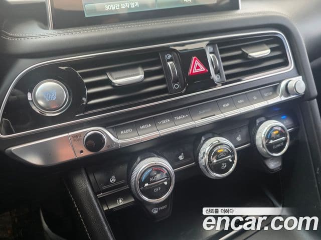 Genesis G70 2020 — Şəkil 12/20