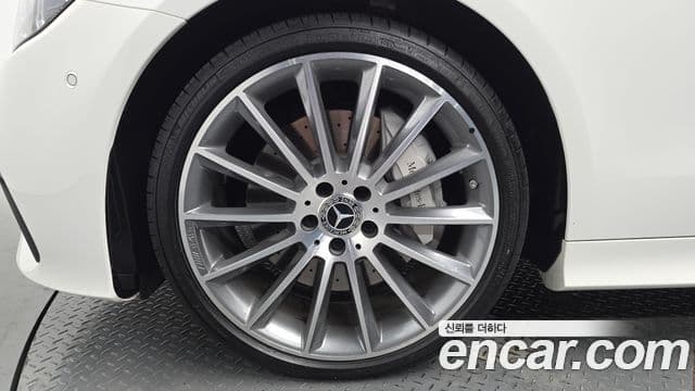 Mercedes-Benz E-Class 2023 — Şəkil 5/20
