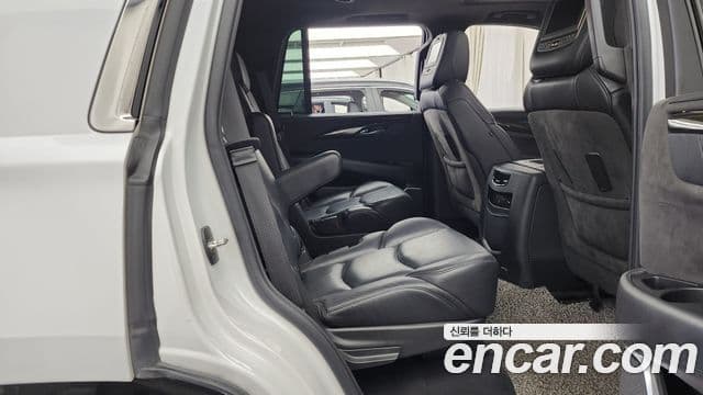 Cadillac Escalade 2019 — Şəkil 12/20