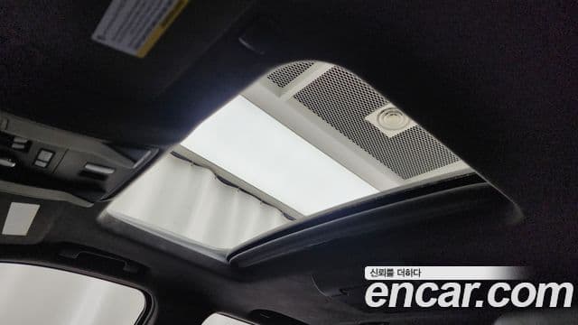 Cadillac Escalade 2019 — Şəkil 18/20