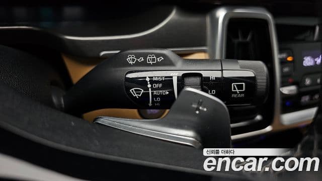 Kia Sorento 2020 — Фото 17/20