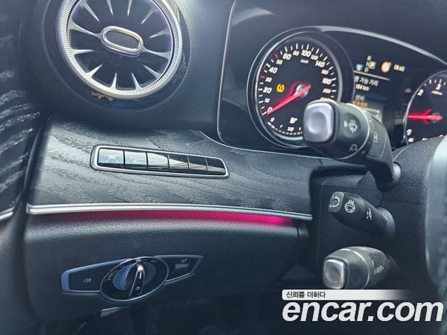 Mercedes-Benz E-Class 2018 — Şəkil 5/15