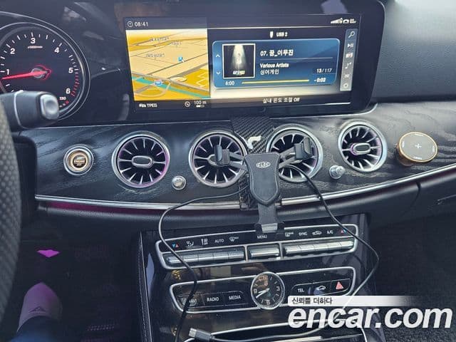Mercedes-Benz E-Class 2018 — Şəkil 11/15