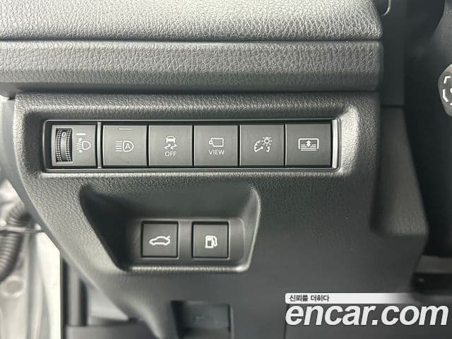 Toyota Camry 2025 — ფოტო 12/20