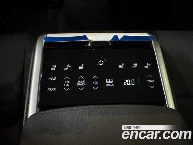 Toyota Camry 2025 — ფოტო 6/20