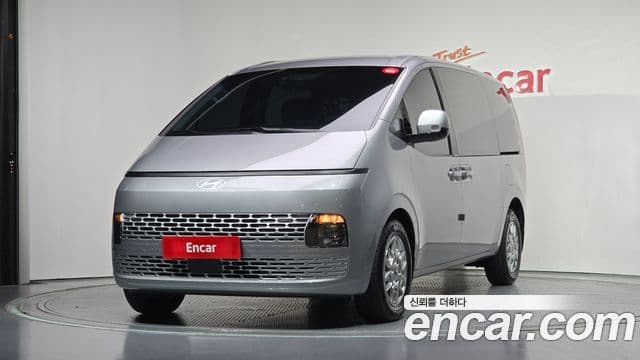 Hyundai Staria 2025 — Şəkil 1/20