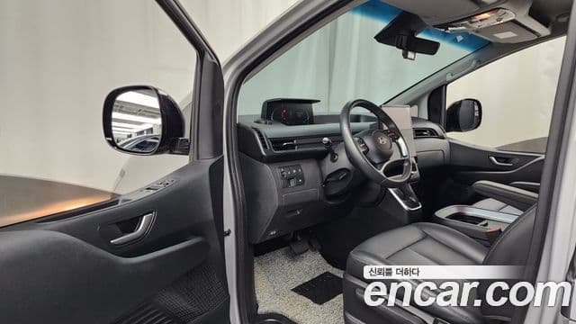 Hyundai Staria 2025 — Şəkil 10/20