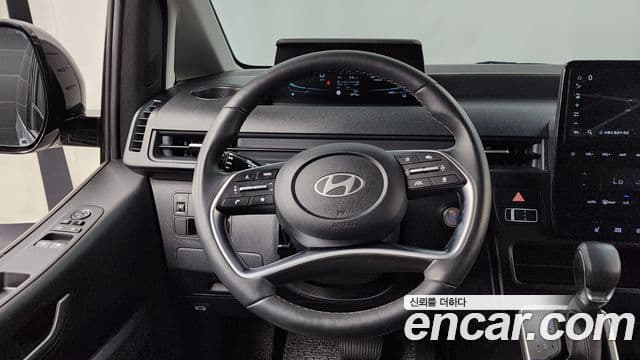 Hyundai Staria 2025 — Şəkil 13/20