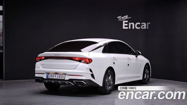 Kia K5 2023 — Şəkil 2/20