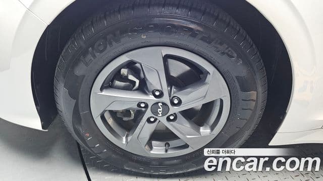 Kia K5 2023 — фото 5 из 20