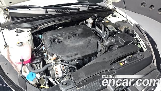 Kia K5 2023 — Şəkil 6/20