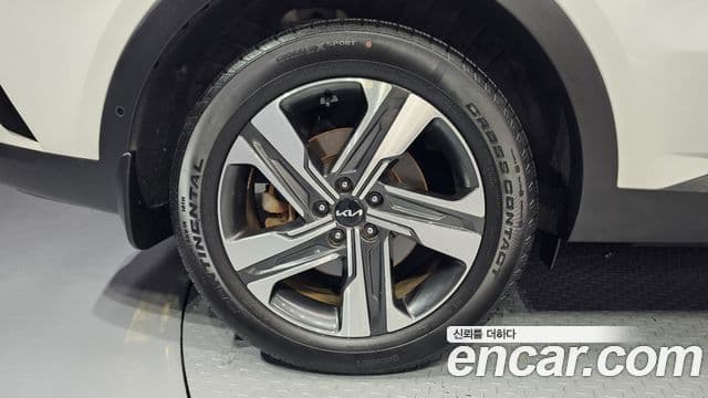 Kia Sorento 2023 — Фото 4/20