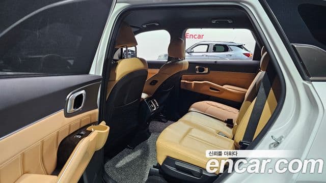 Kia Sorento 2023 — Фото 10/20