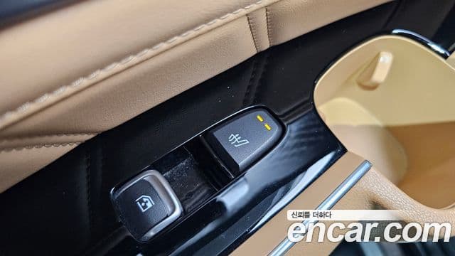 Kia Sorento 2023 — Фото 16/20