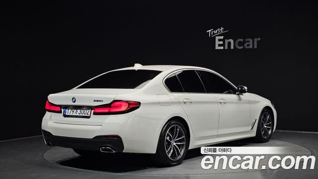 BMW 5 Series 2021 — ფოტო 2/20