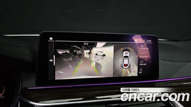 BMW 5 Series 2021 — ფოტო 16/20