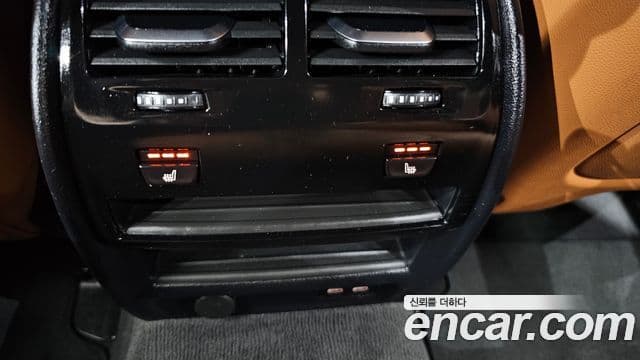 BMW 5 Series 2021 — Photo 14/30
