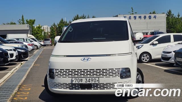 Hyundai Staria 2021 — Şəkil 2/18