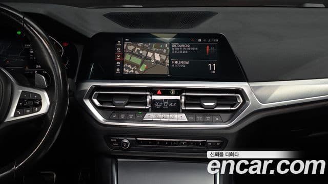 BMW 3 Series 2022 — Şəkil 15/20