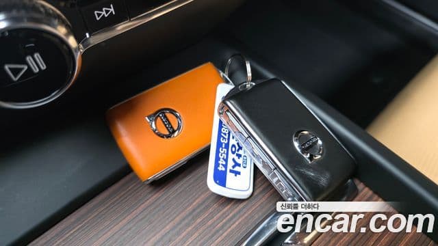 Volvo V60 Cross Country 2021 — Photo 13/31