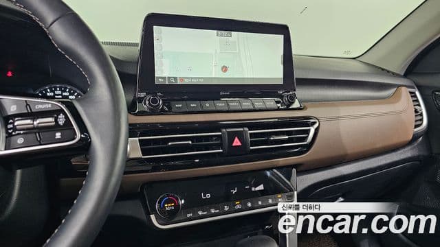 Kia Seltos 2021 — ფოტო 13/20