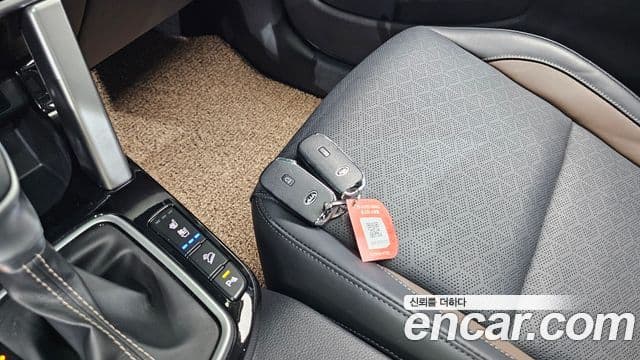 Kia Seltos 2021 — ფოტო 16/20