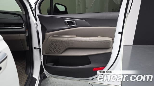 Kia Carnival 2024 — Photo 19/34