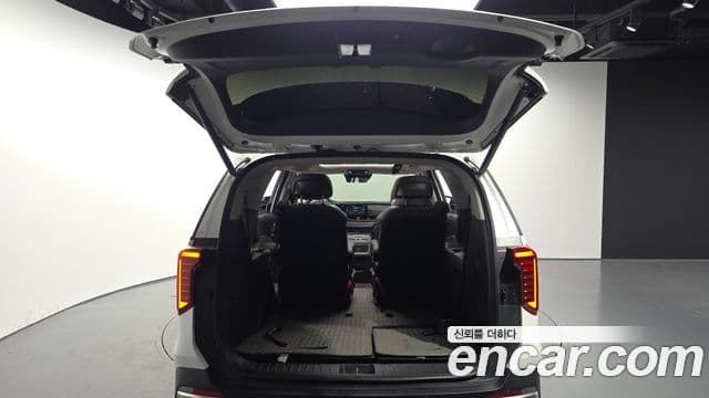 Kia Carnival 2024 — Photo 2/34