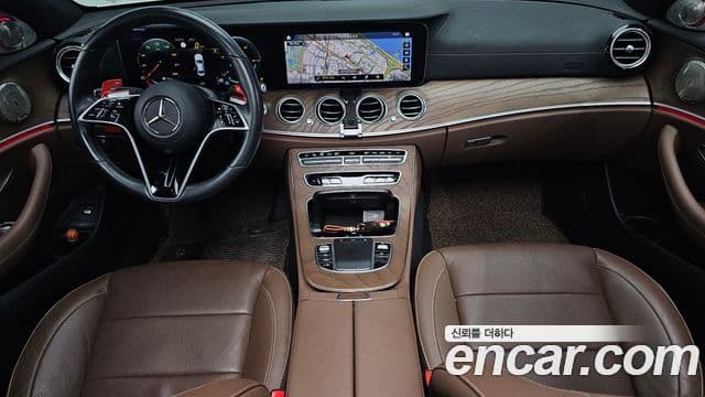 Mercedes-Benz E-Class 2021 — ფოტო 26/36
