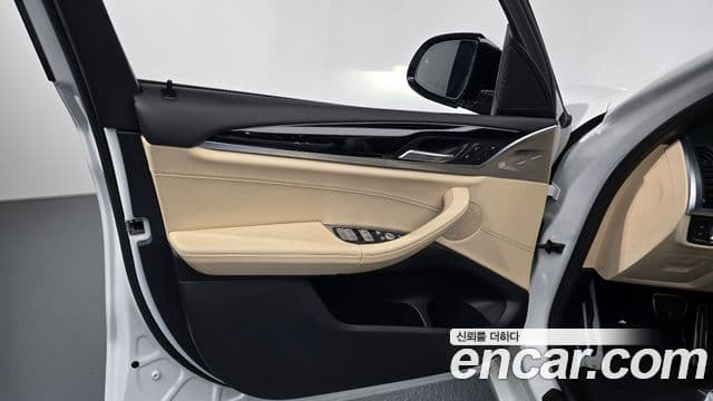BMW X3 2019 — ფოტო 6/33