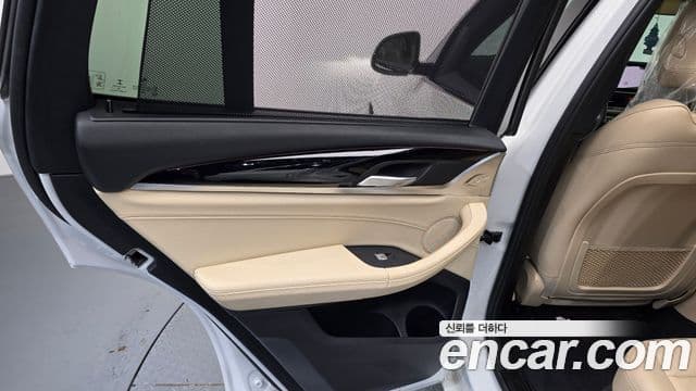 BMW X3 2019 — ფოტო 32/33