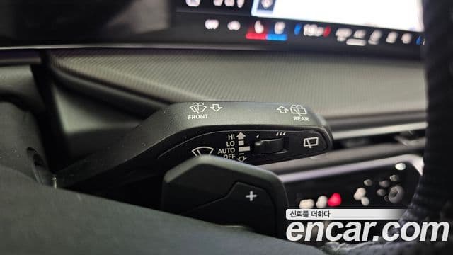 Audi Q5 2025 — Photo 30/36