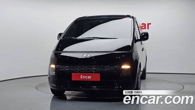 Hyundai Staria 2023 — Фото 3/20