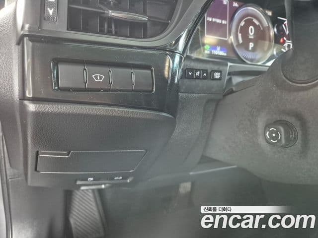 Lexus ES300h 2023 — Şəkil 11/20