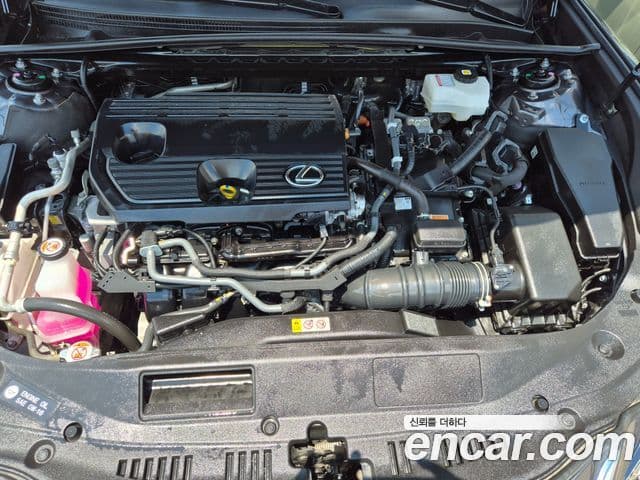 Lexus ES300h 2023 — Şəkil 18/20