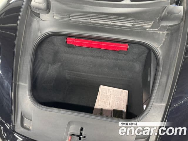 Porsche 911 2023 — Photo 16/16