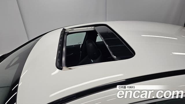 Mercedes-Benz AMG GT 2025 — Şəkil 12/17