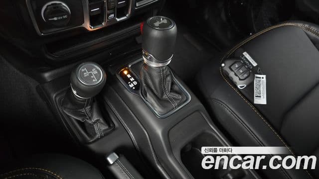 Jeep Wrangler 2025 — ფოტო 9/20