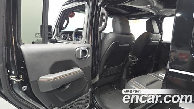 Jeep Wrangler 2025 — ფოტო 11/20